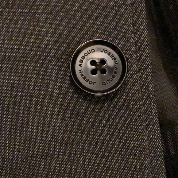 Joseph Abboud light trench coat. - Picture 5 of 8